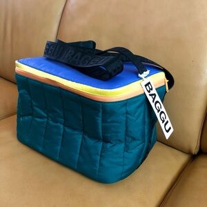 NWT Baggu Puffy Cooler in Meadow Mix
